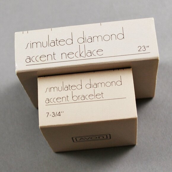 1984 Avon Simulated Diamond Accent in Goldtone Necklace and Bracelet Set - Picture 9 of 9